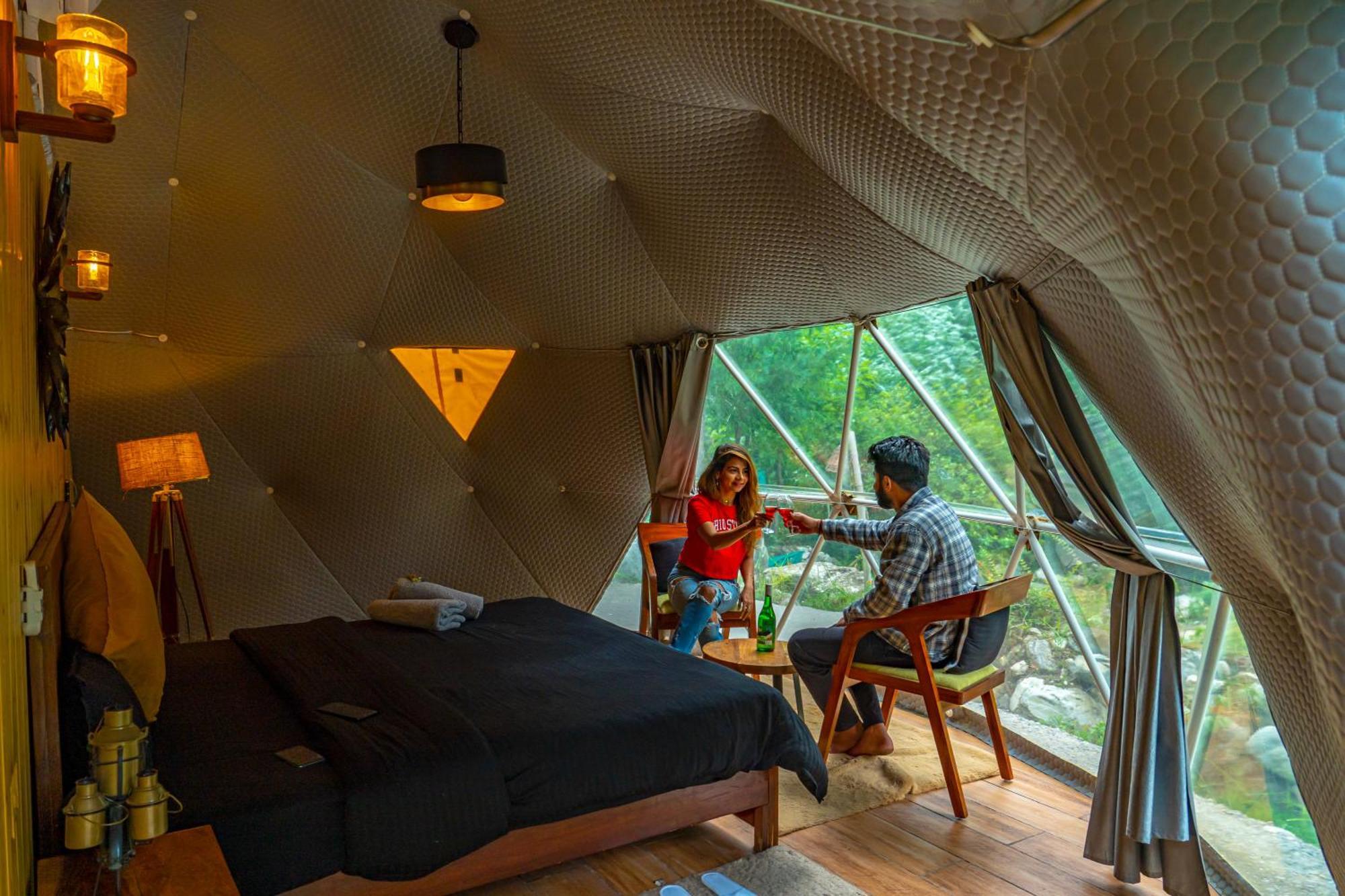 Whoopers Boutique Resort Jibhi Экстерьер фото