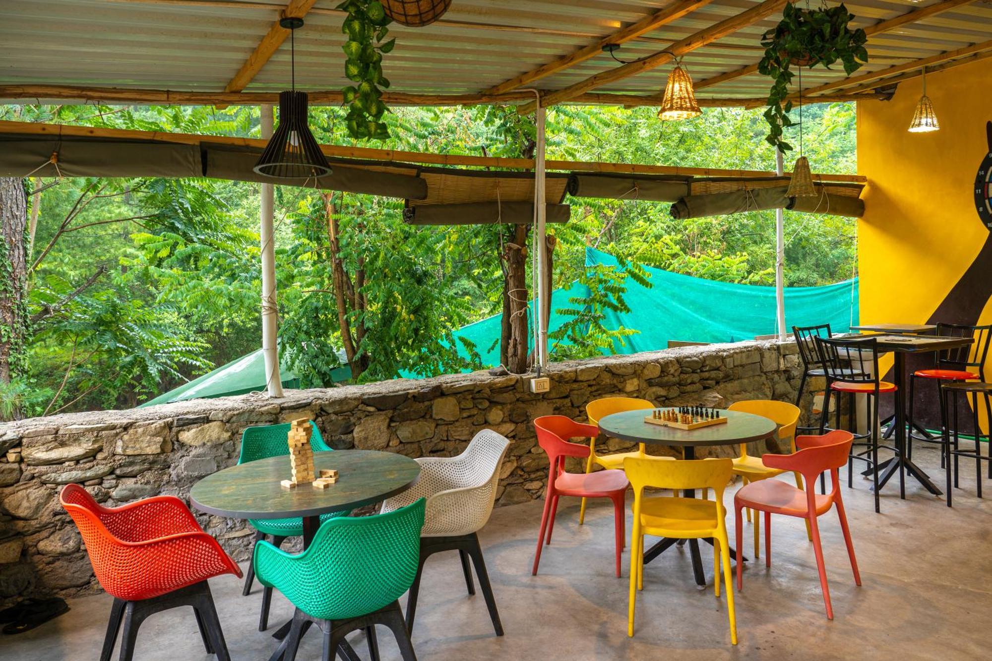 Whoopers Boutique Resort Jibhi Экстерьер фото