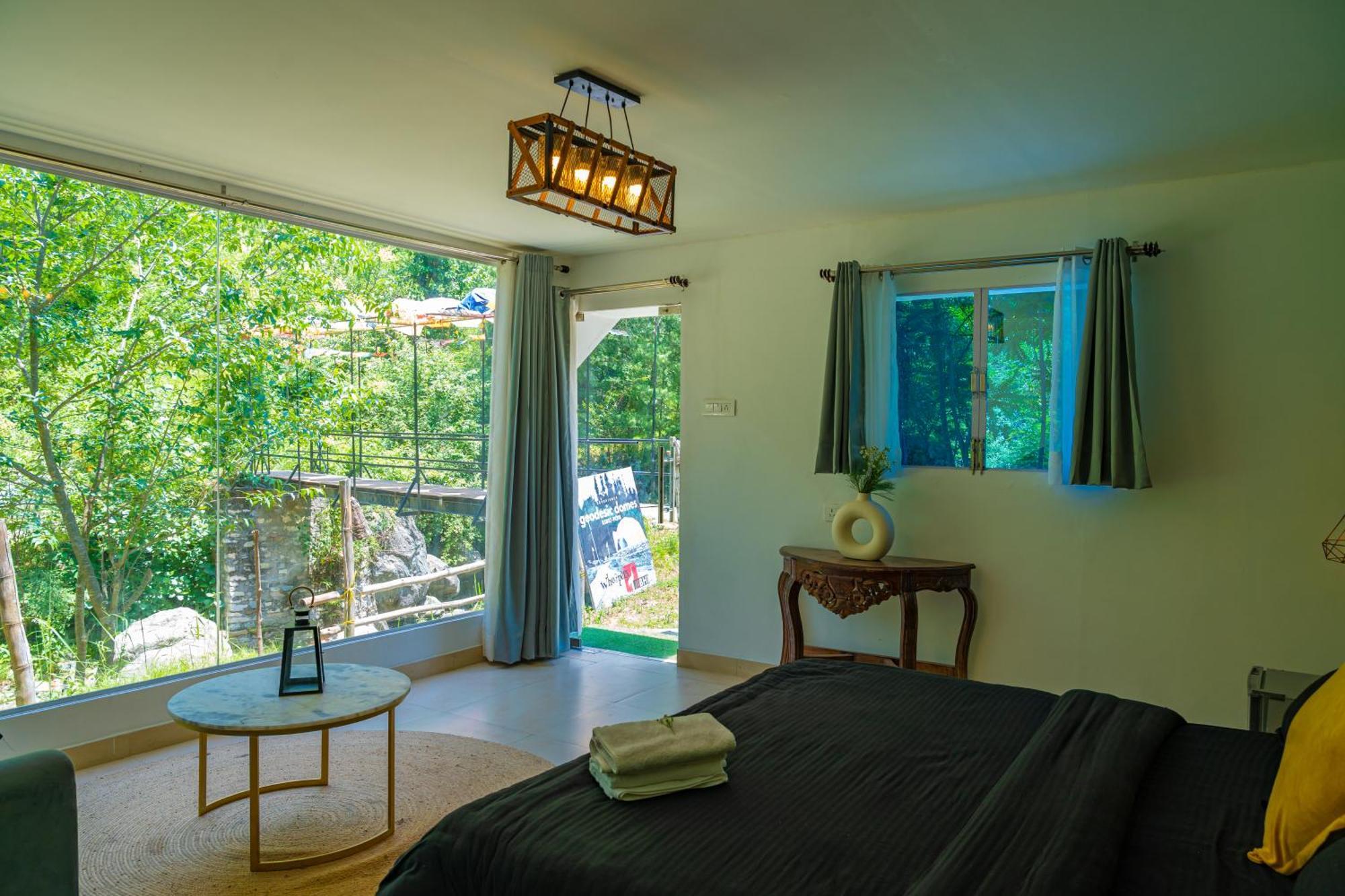 Whoopers Boutique Resort Jibhi Экстерьер фото