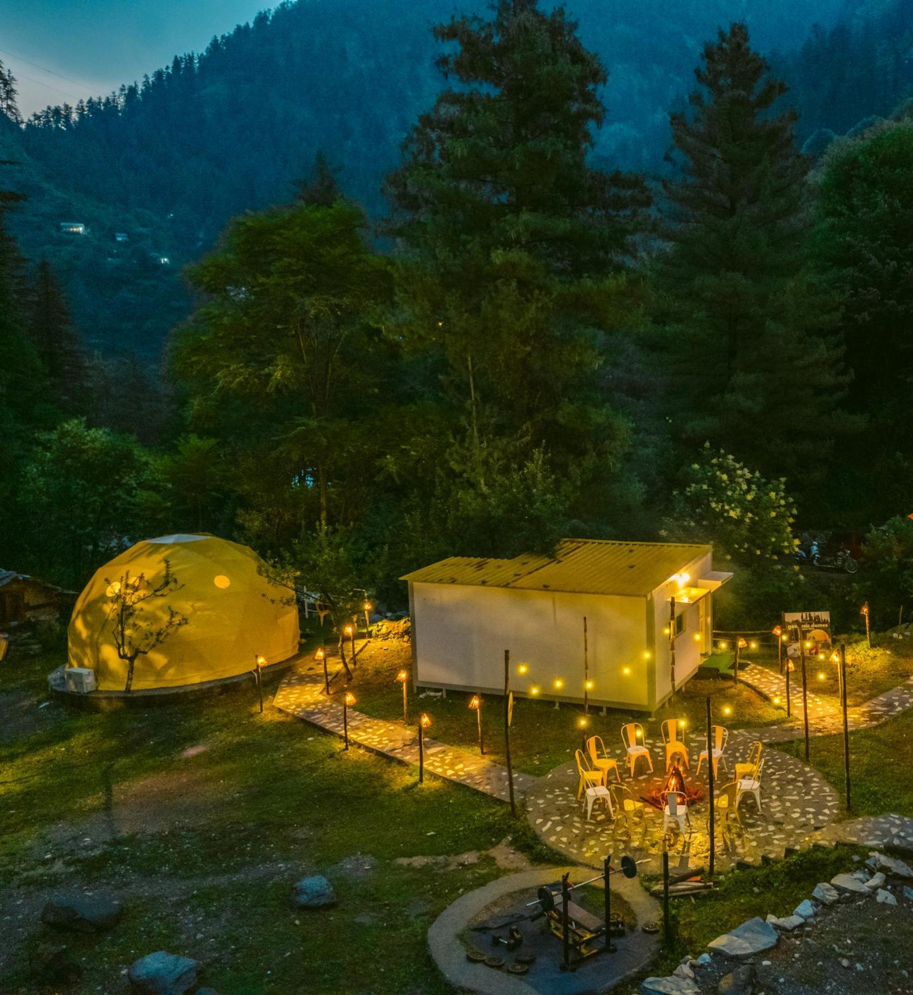 Whoopers Boutique Resort Jibhi Экстерьер фото