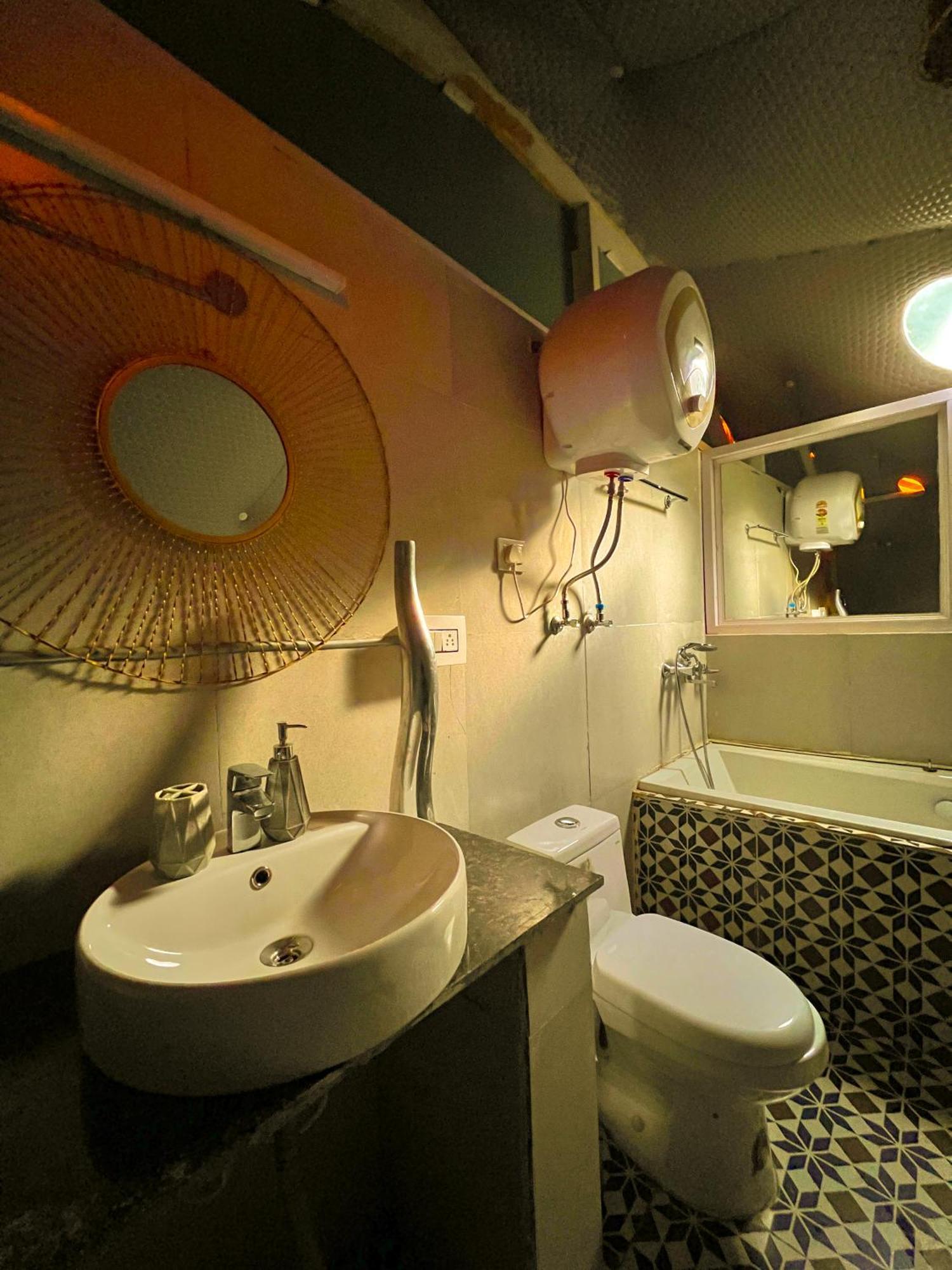 Whoopers Boutique Resort Jibhi Экстерьер фото