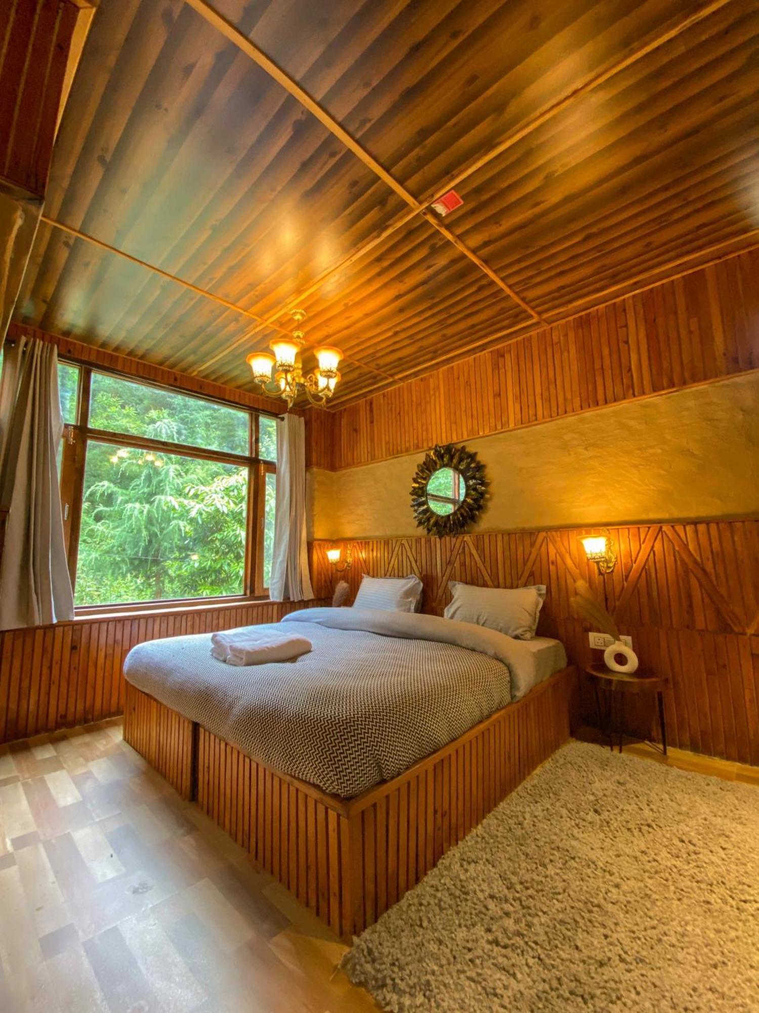 Whoopers Boutique Resort Jibhi Экстерьер фото