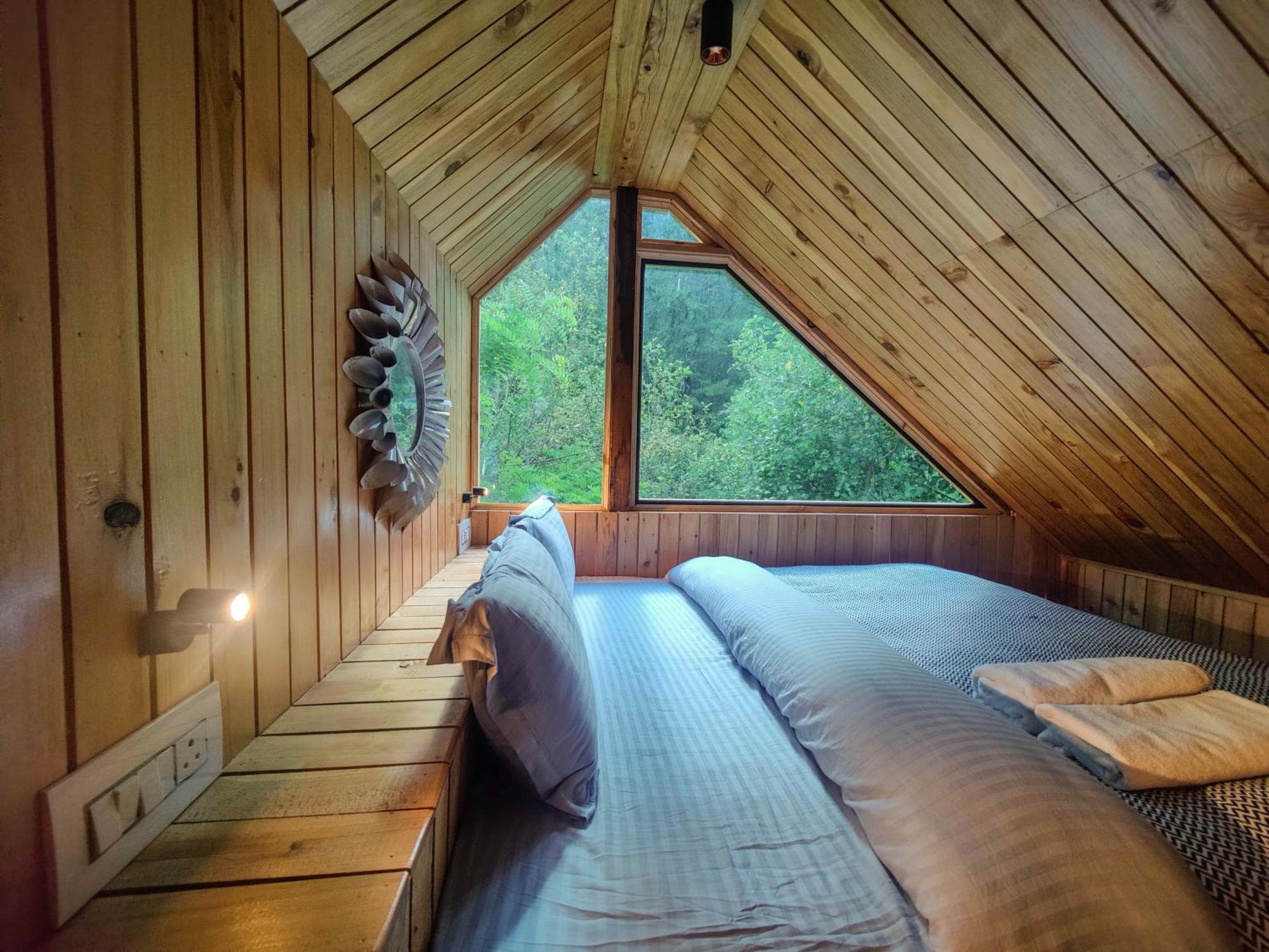 Whoopers Boutique Resort Jibhi Экстерьер фото