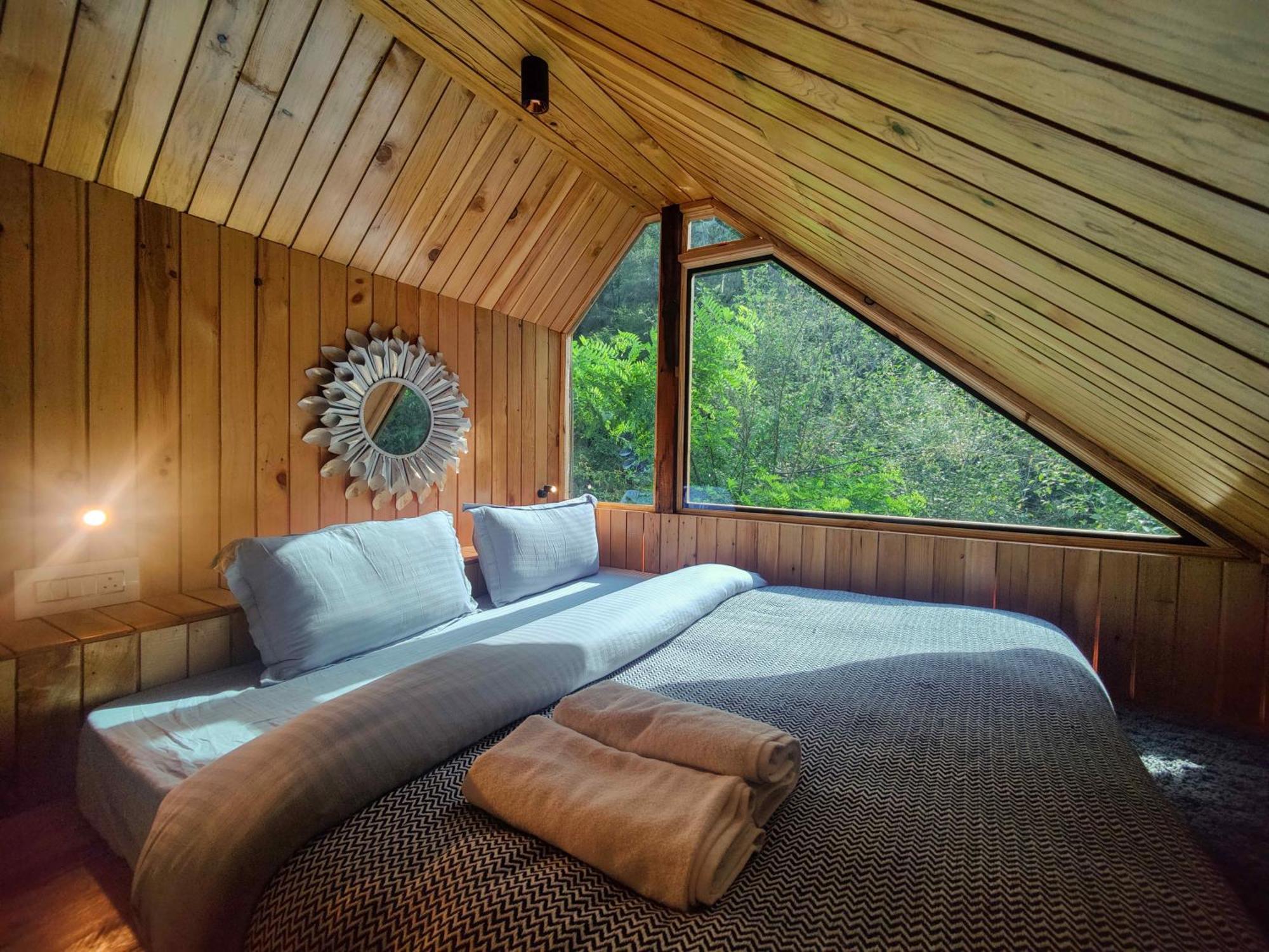 Whoopers Boutique Resort Jibhi Экстерьер фото